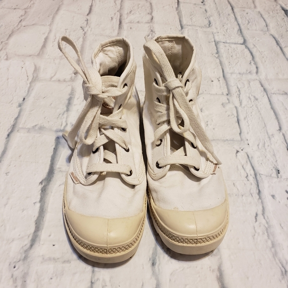 Palladium Pampa Hi style 92352 - Picture 1 of 11